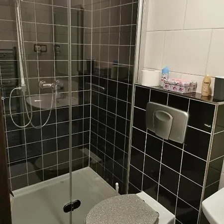 Гостевой дом Neon Apartements Шорндорф