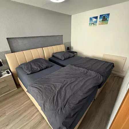 Neon Apartements 绍恩多夫