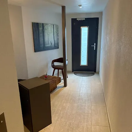 Neon Apartements 招待所 3*