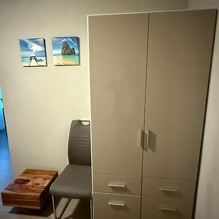 Neon Apartements 3* 绍恩多夫