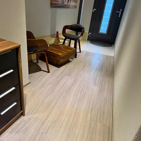 招待所 Neon Apartements 3*