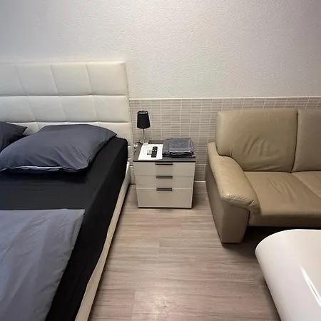 Neon Apartements 3* Schorndorf (Baden-Wurttemberg)